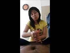Mông của phụ nữ Nhật được soi sáng bằng đèn sex tên viet nam pin