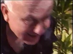 Ririka Suzuki không muốn phim sec pha trinh viet nam đối phó với những con gà trống nhỏ