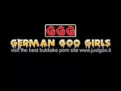 Mulatto masturbates trai tay chich gai viet nam và cums